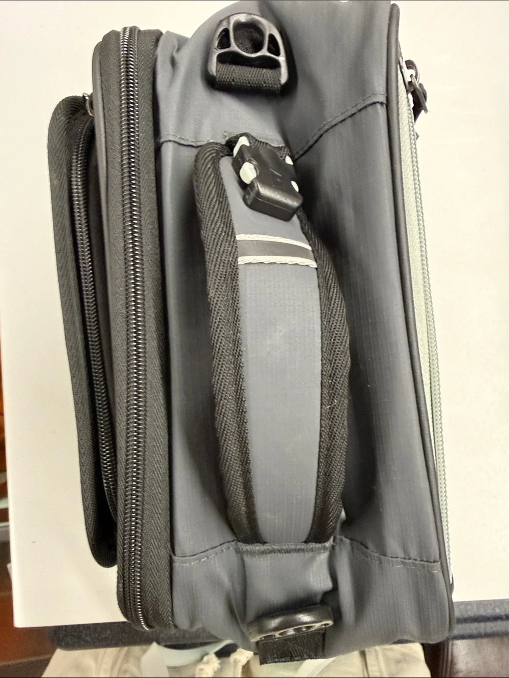 NEW TITAN by Arctic Zone Black Lunch Box Cooler